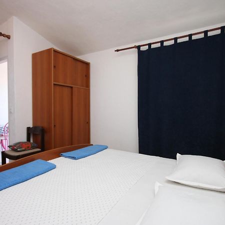 Apartments By The Sea Drvenik Donja Vala, Makarska - 6756 Chambre photo